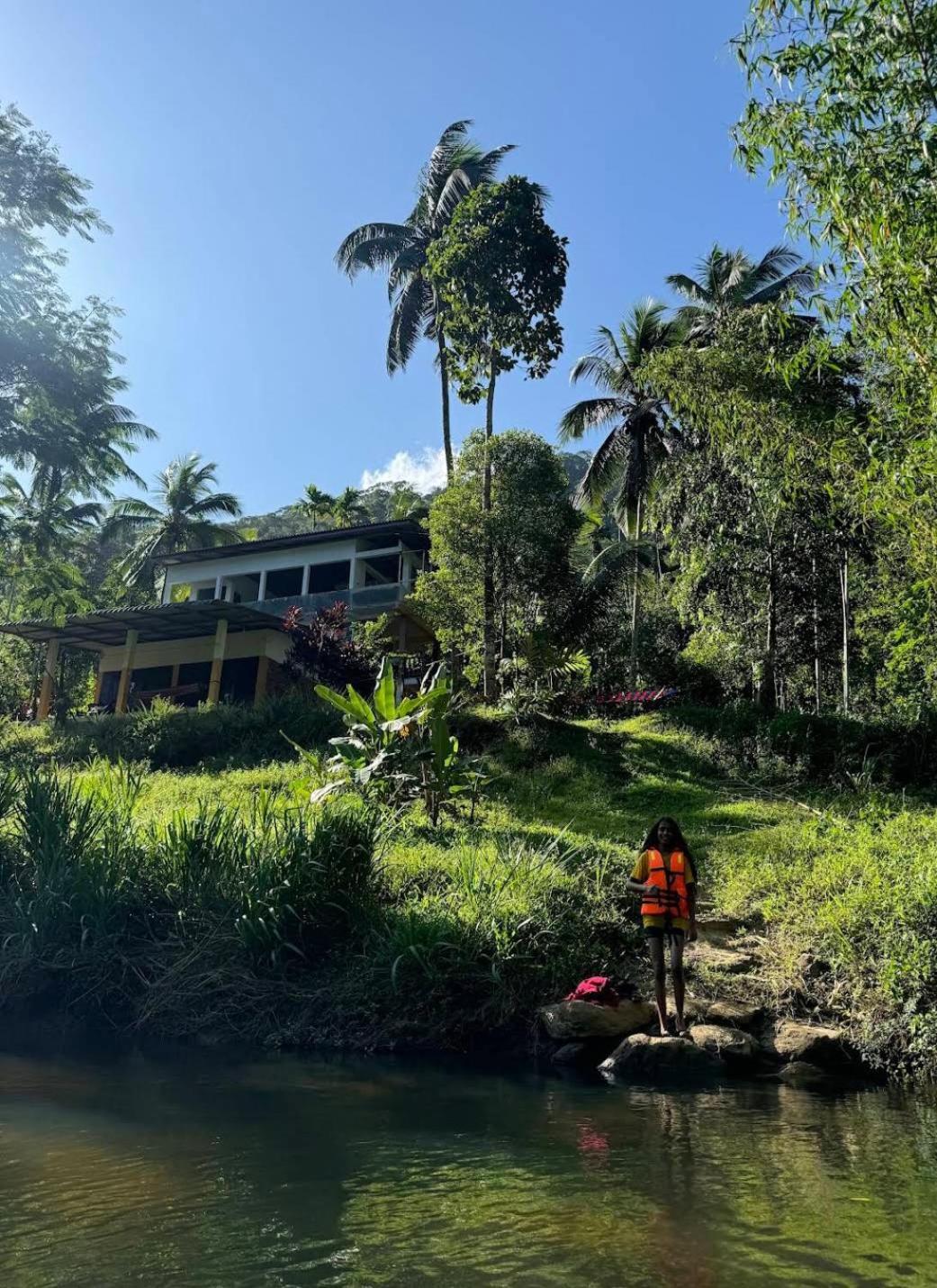 Sinharaja Vini Villa Deniyaya Esterno foto