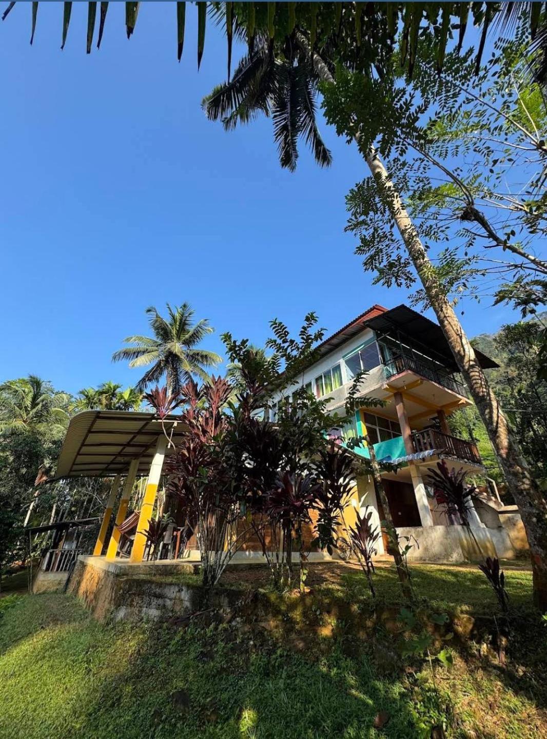 Sinharaja Vini Villa Deniyaya Esterno foto
