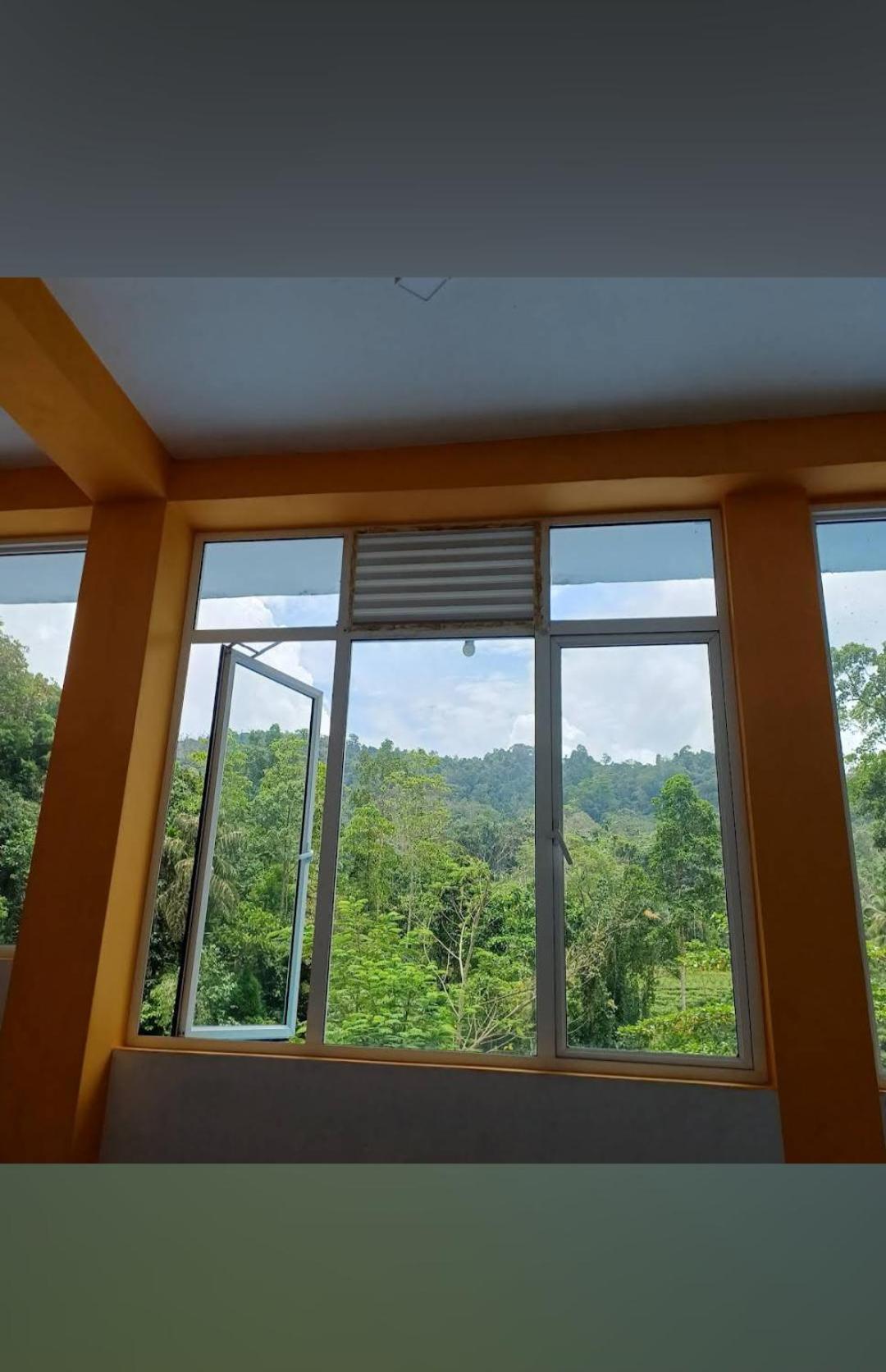 Sinharaja Vini Villa Deniyaya Esterno foto